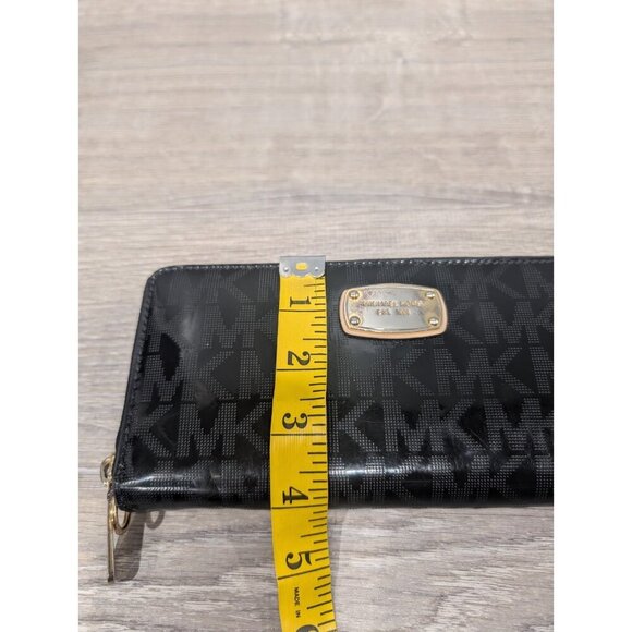 Michael Kors Wallet Classic Monogram Zip Around Black Patent Leather Wristlet - Picture 11 of 16